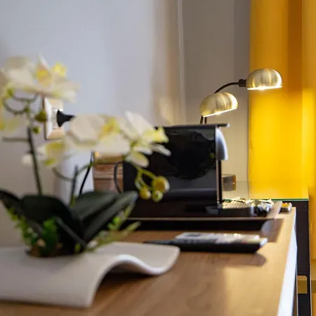 فندق مبيت وإفطار Altrasia كاتانيا